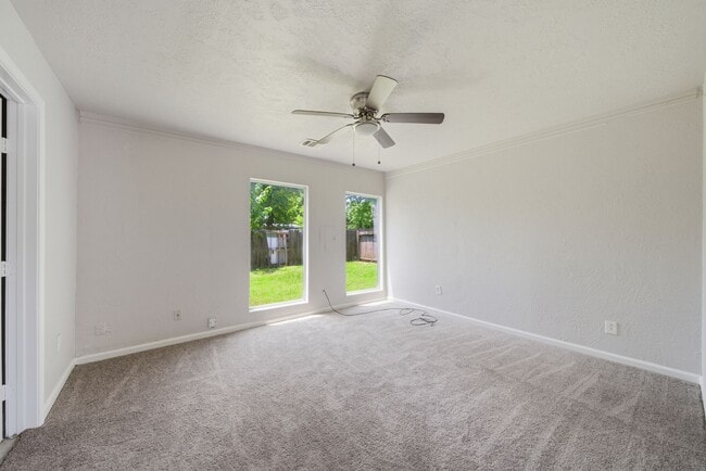 Photo - 1102 Johnson St