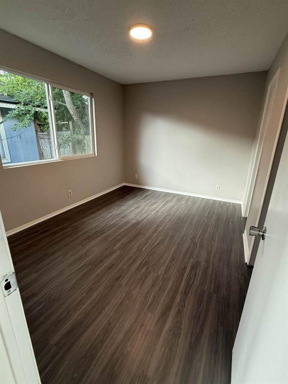 Photo - 6815 Blue Dawn Trail