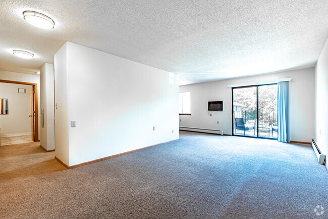 1BR, 1BA - 860SF - Living Room