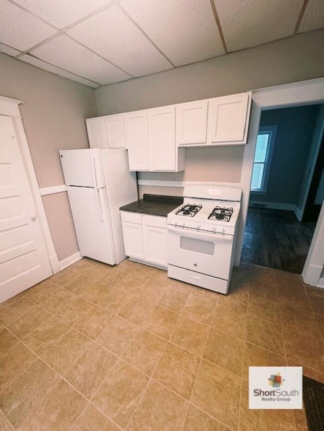 Photo - Updated 3 Bed 1.5 Bath House on the SE side