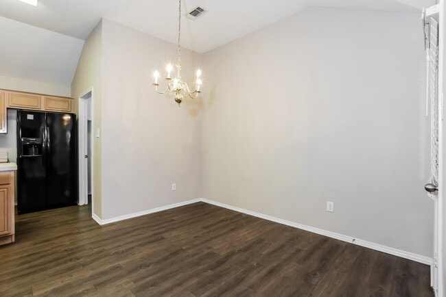 Photo - 1735 Oneal St