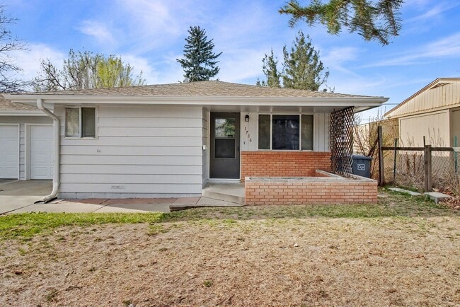 Building Photo - 1714-1716 W 8th St Unit 1716 W 8th St