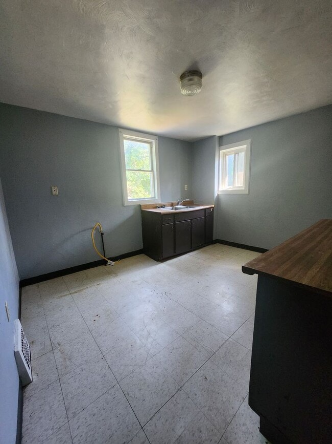 Photo - 1014 E 5th St Unidad 1014 E 5th St #2