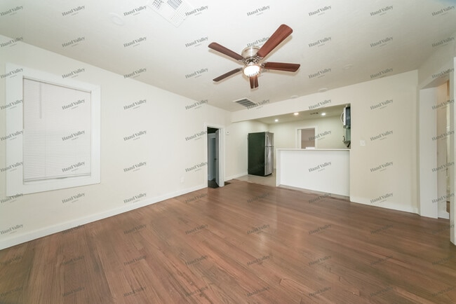 Photo - 3213 SW 37th St