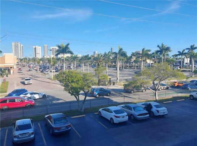 Photo - 1333 E Hallandale Beach Blvd Unit 305