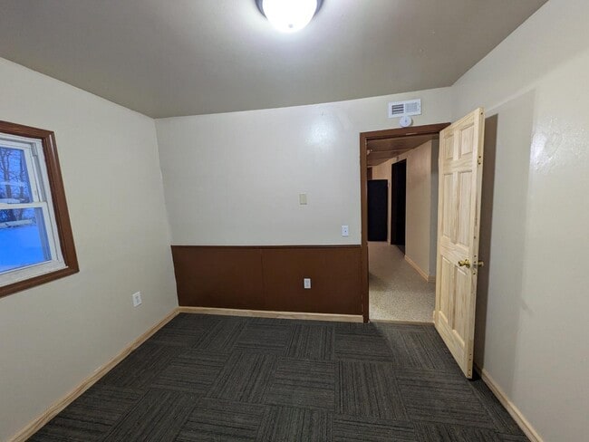 Photo - 1005 S Pittenger Rd