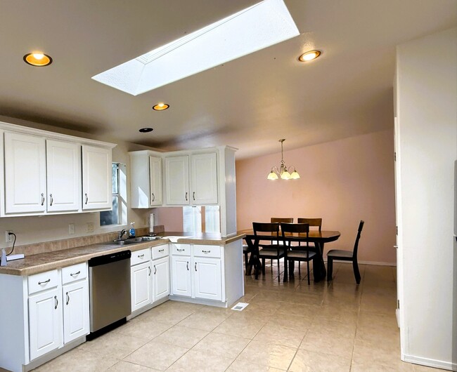 Photo - 1924 E Blackberry Ln