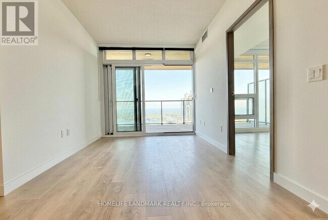 Photo - 1 Concord Cityplace Wy Unit 4507