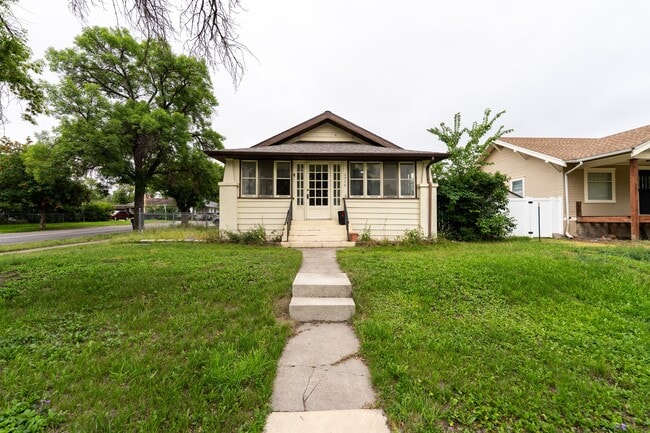 Building Photo - 2526 1st Ave N Rental