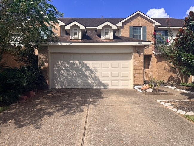 Building Photo - 4422 Park Trail Ln
