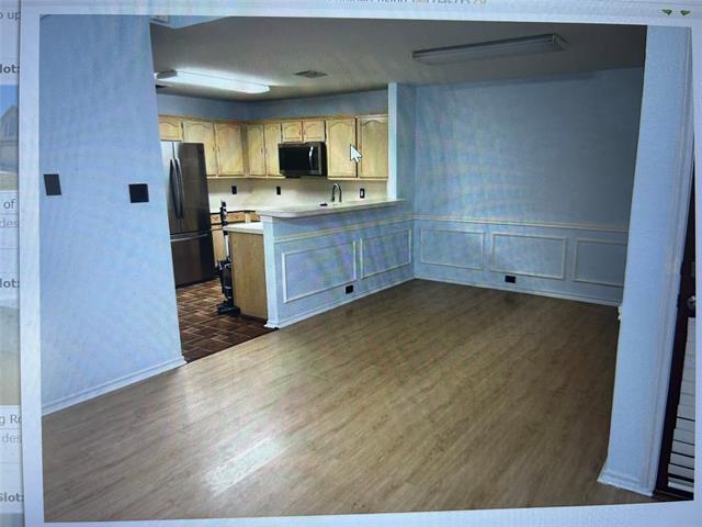 2114 Montclair Ln