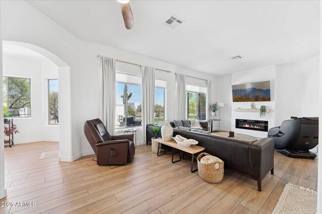 Building Photo - 14604 E Peak View Rd