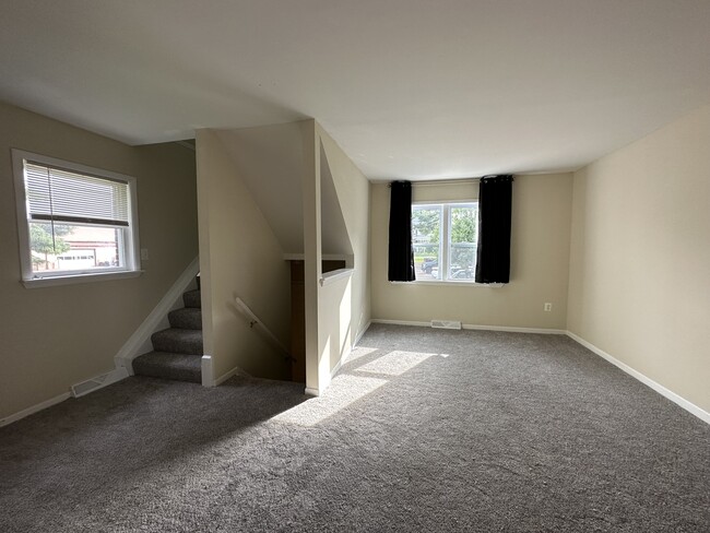 Photo - 524 Cressy Rd Townhome