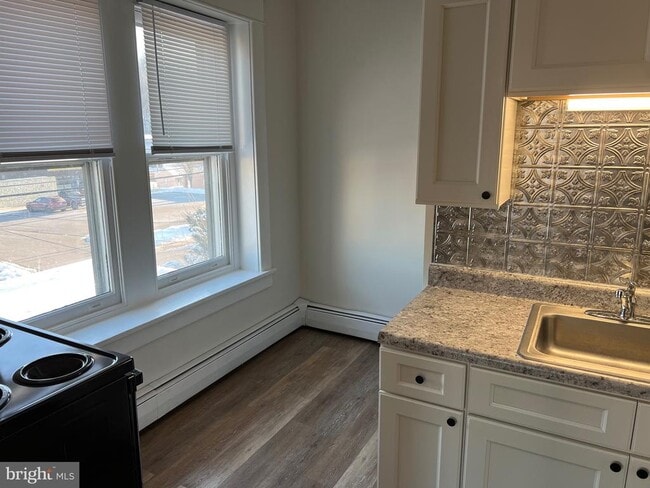 Photo - 221 S Reading Ave