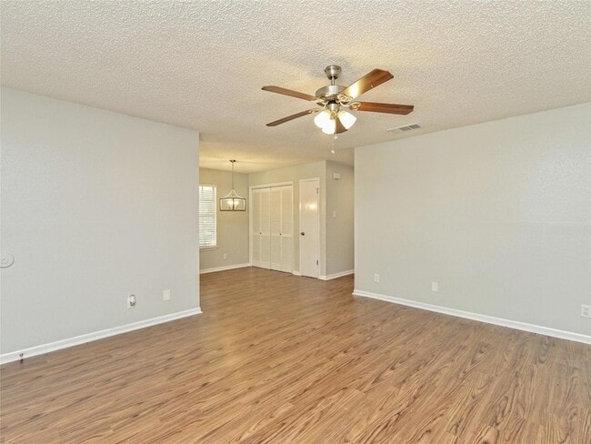 1010 Cushing Dr Unit B