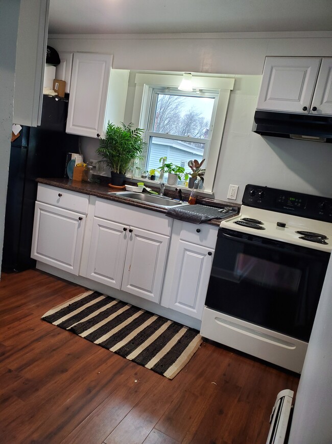 Photo - 36 Green St. Unit Apt 2