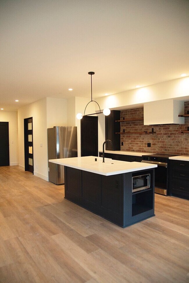 Photo - East Sacramento - New Construction 1 bedroom + office/ 1 bathroom Unit 302