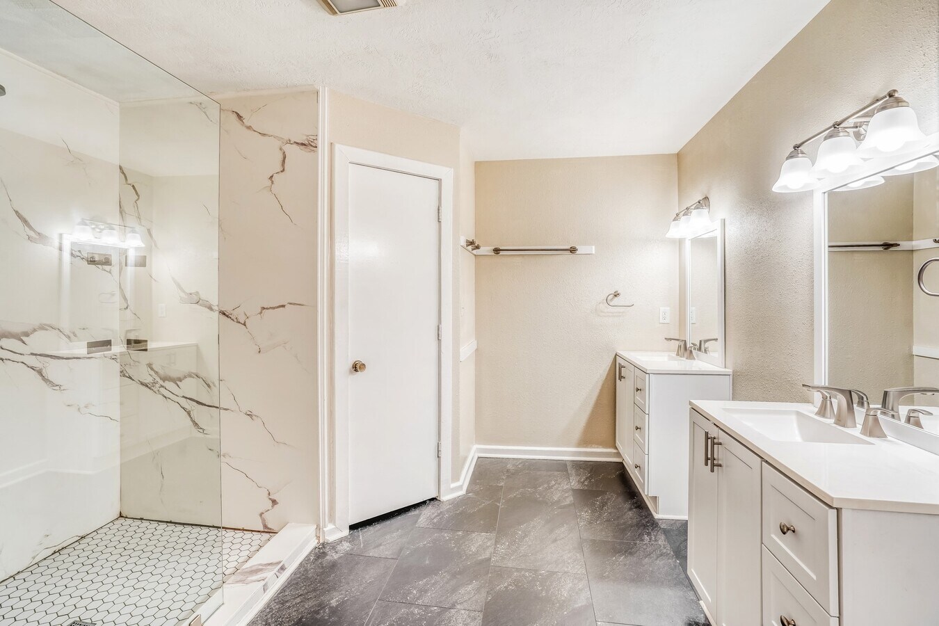 Photo - 17828 Cluster Ct