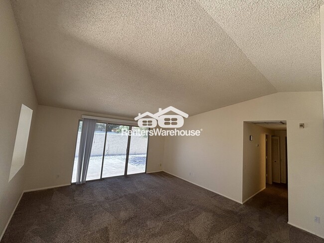 Photo - 2126 N Villas Ln