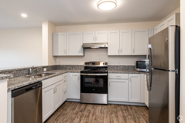 1BR, 1BA - 638SF - Kitchen