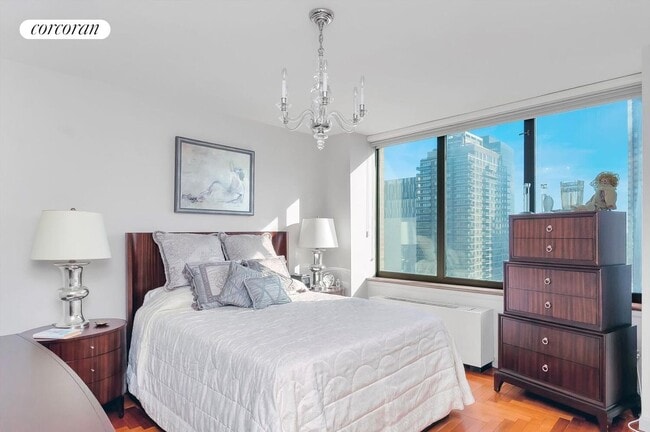 Photo - 422 E 72nd St