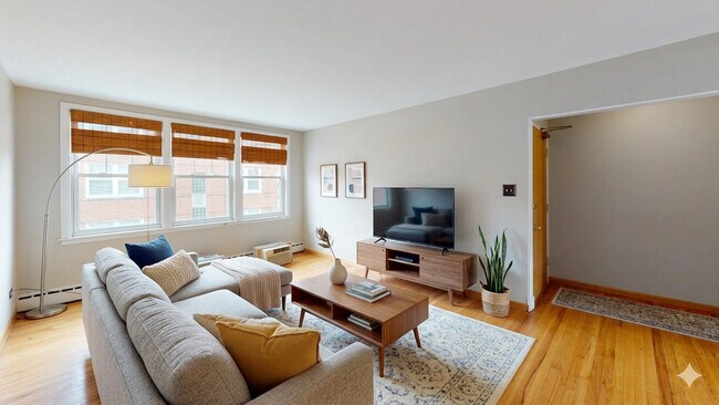 Photo - 2410 W Farragut Ave Unidad 3B