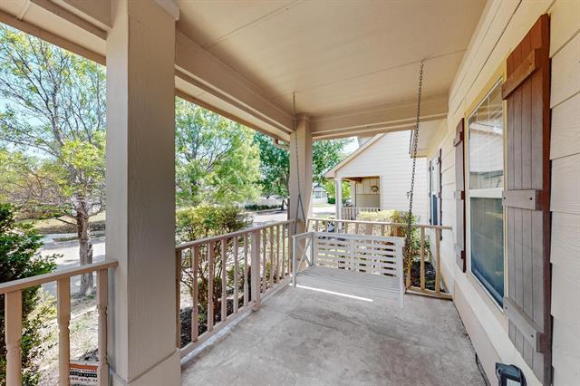 Photo - 1421 Cherokee Rose Trail