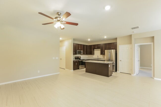 Photo - 8828 S 41ST Dr