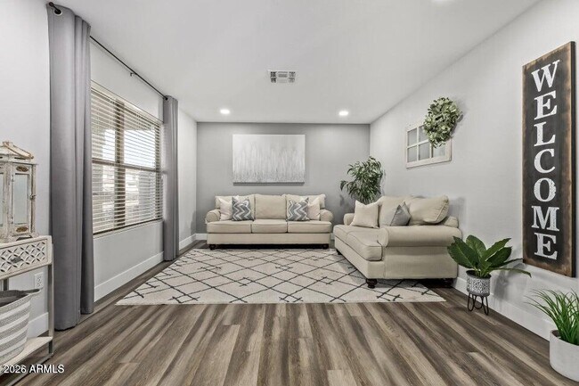 Photo - 10617 W Daley Ln