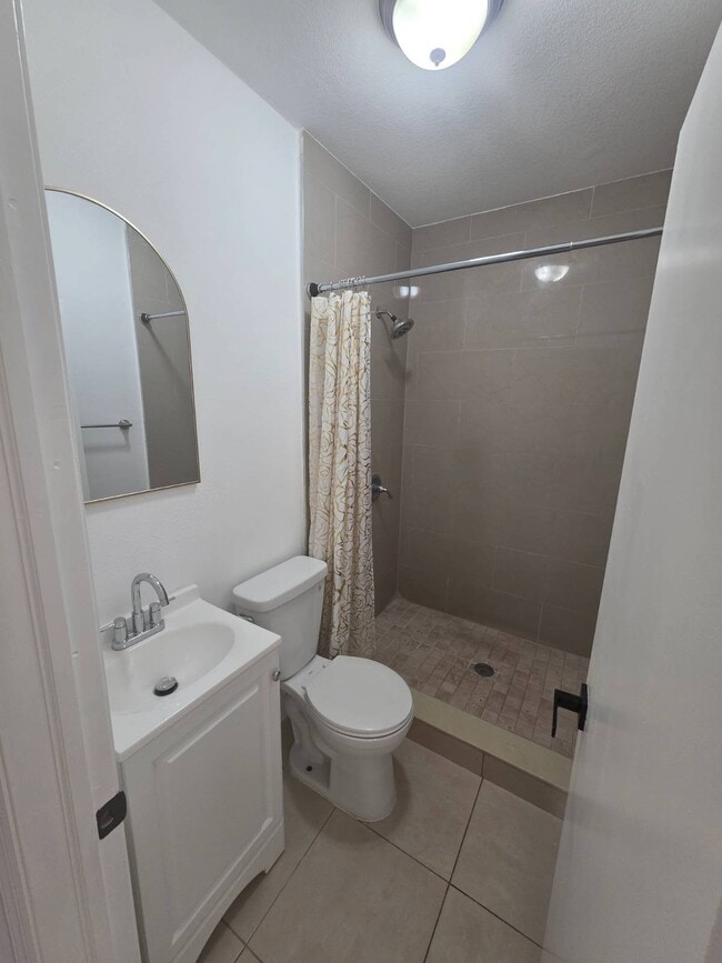 Photo - 330 SW 79th Ct