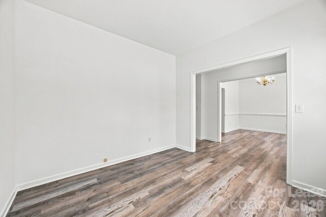Photo - 1748 Chinchester Ln