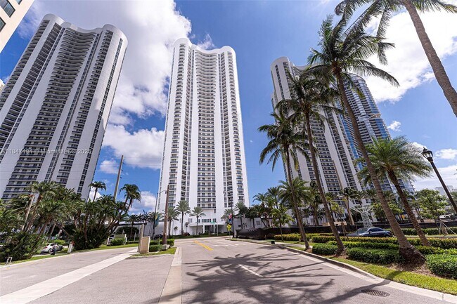 Photo - 15901 Collins Ave Unit 2805