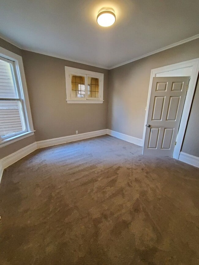 Photo - 2458-2460 W Juneau Ave. Unit 2458 Lower Front