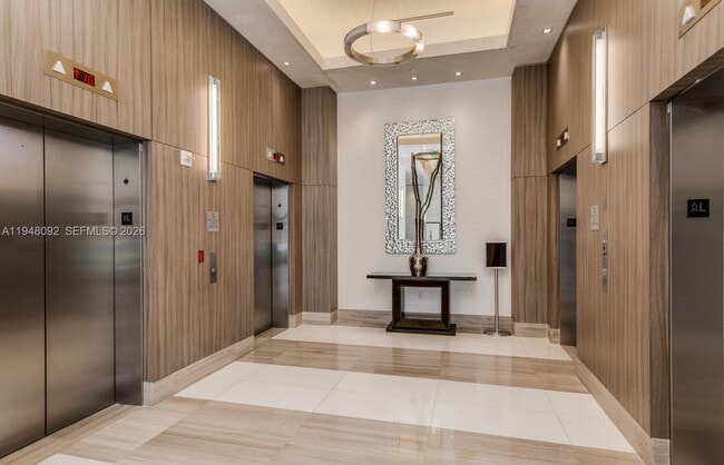 Photo - 999 SW 1st Ave Unidad 2310