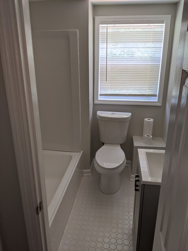 Photo - 12 Ardsley Ave