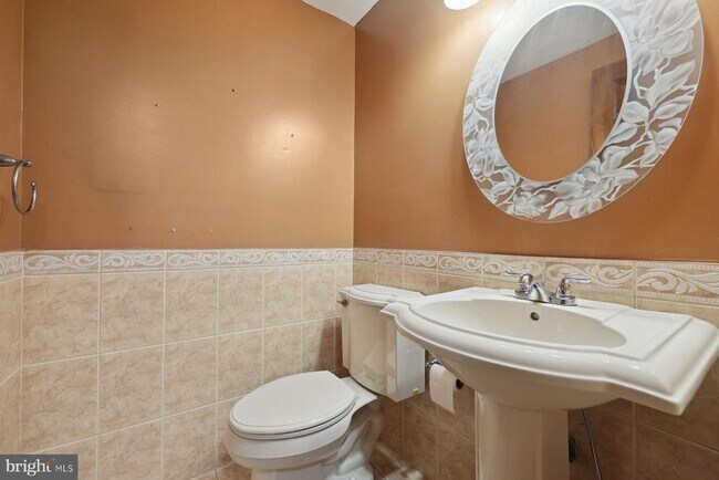 Photo - 153 Thoreau Dr