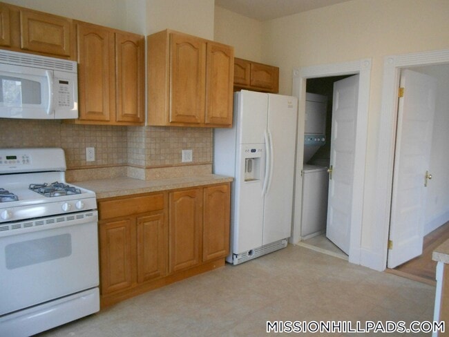 Photo - 66 Clifford St Unit 3