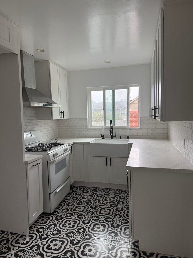 Building Photo - 1801 Fair Oaks Ave Unit O