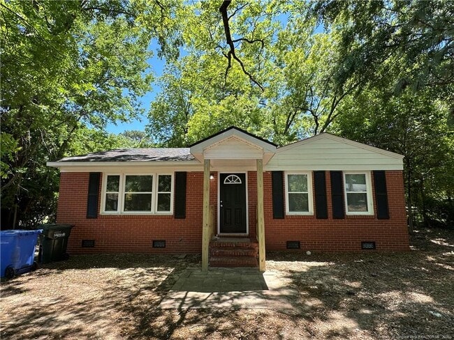 Building Photo - 4909 Walnut Dr