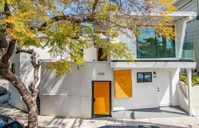 Building Photo - 1426 Elevado St