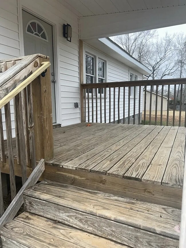 Photo - 721 Pickens Dr