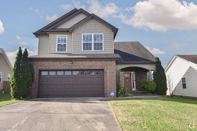 Building Photo - Pet Friendly Three Bedroom! Rental