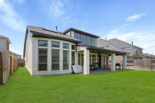 Photo - 5107 Albany Shores Ln