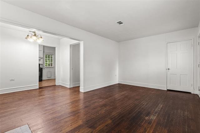 Photo - 301 Maple St