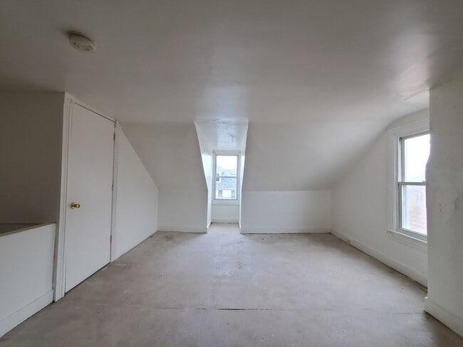 Photo - Milton -840 Unidad 840-2 W Milton