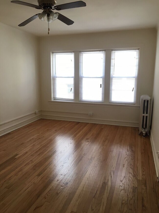 Photo - Cutest Studio Ever! Horner Park! Unit 3C