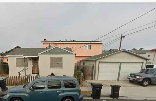 Building Photo - S. LAWNDALE NEWLY REMODELED 1 BDRM HOUSE FOR LEASE!