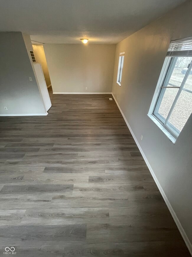 Photo - 2948 Roberta Dr