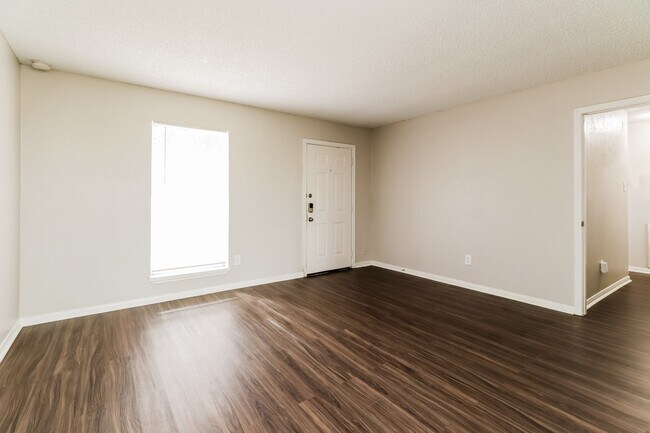 Photo - 7218 Wren Cir