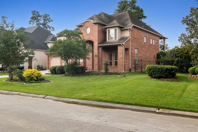 Photo - 51 Player Oaks Pl